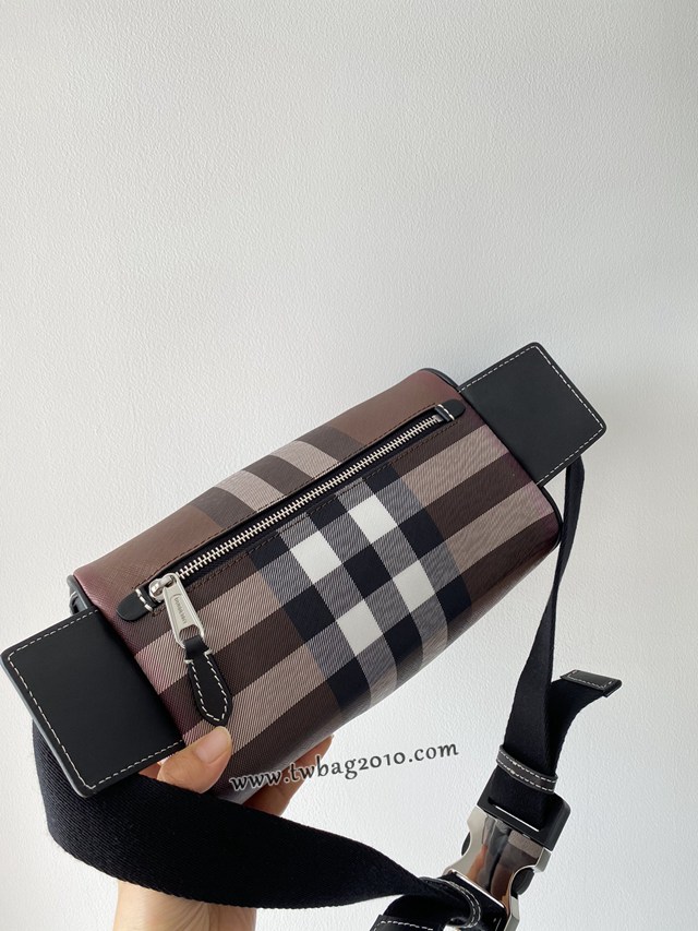Burberry專門店新款立挺版型的腰包 巴寶莉格紋環保帆布斜背腰包 yxb1110